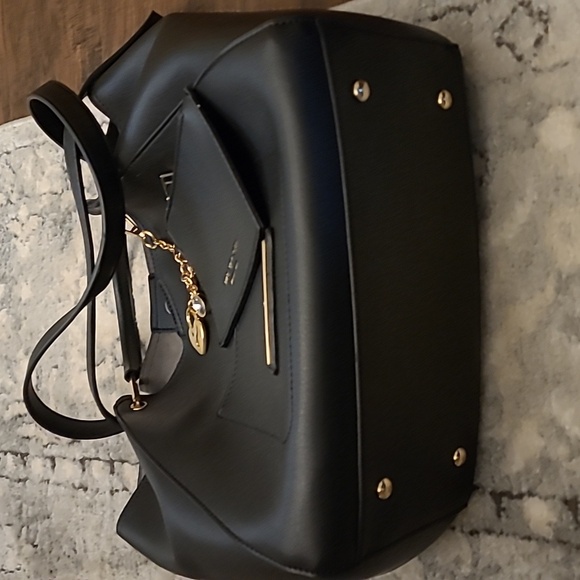 Marc New York 2 in 1 handbag - Picture 5 of 10